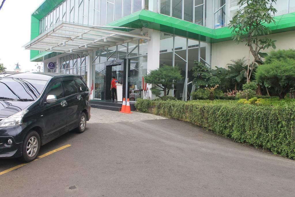 Agria Hotel Bogor Exterior photo