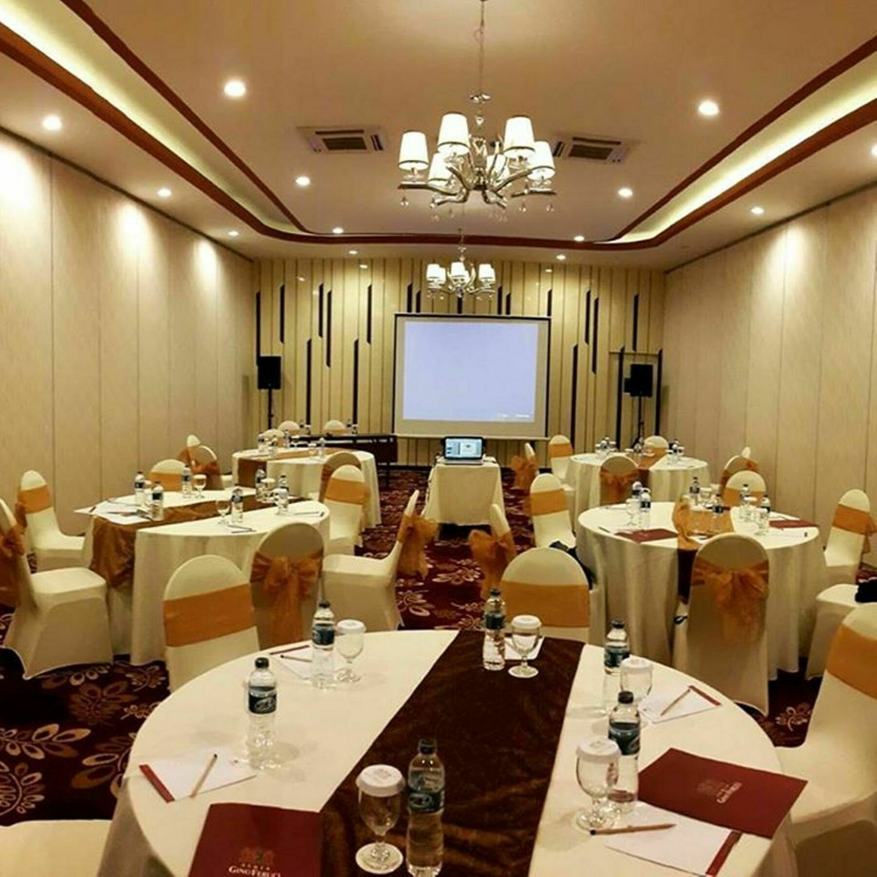 Agria Hotel Bogor Exterior photo