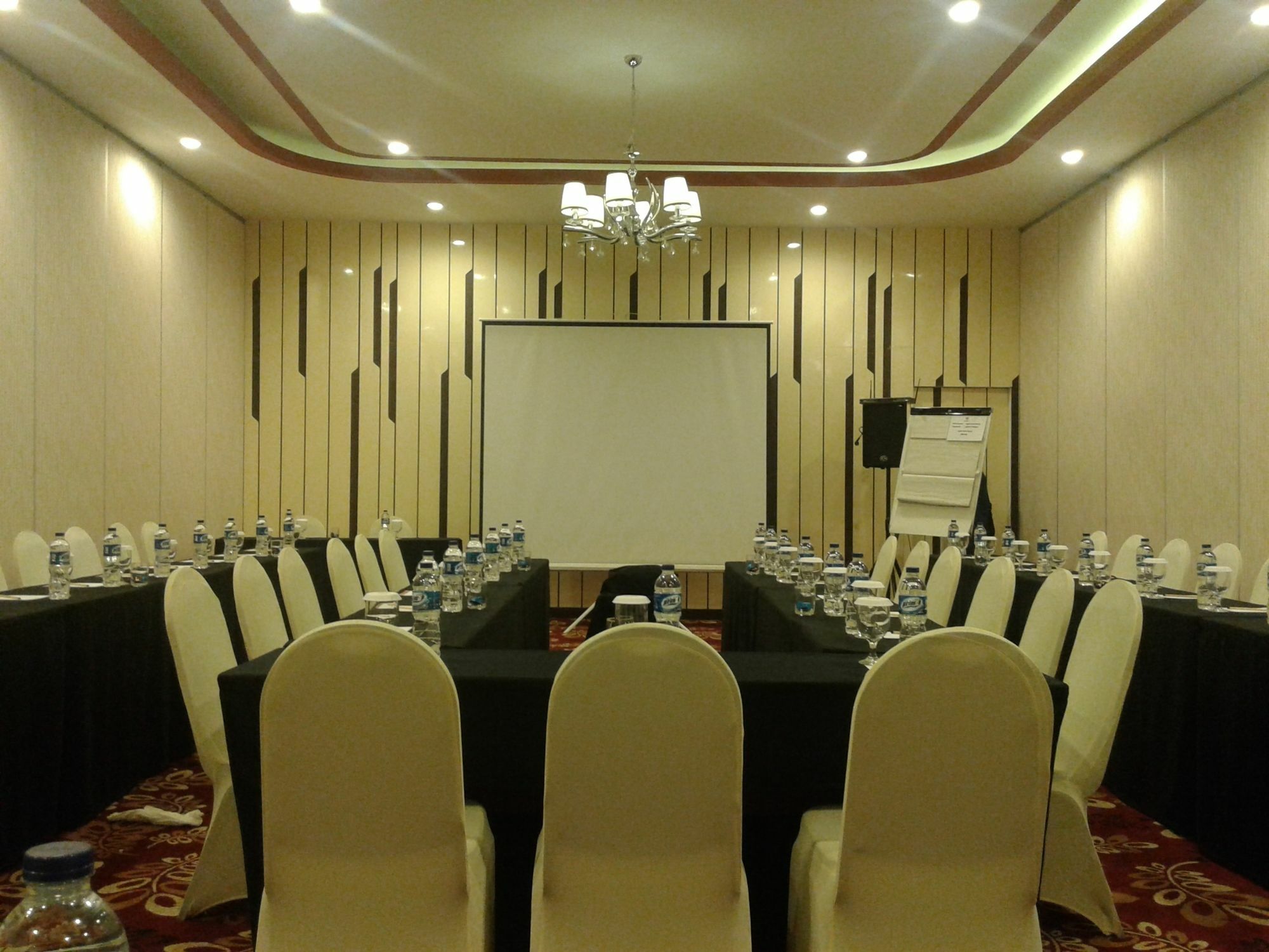 Agria Hotel Bogor Exterior photo